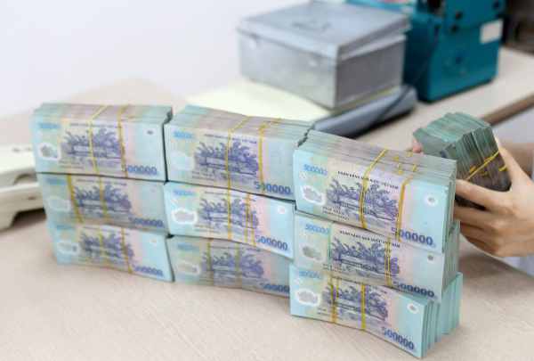 Đồng Việt Nam (VND): 1 USD = 23.350 VND